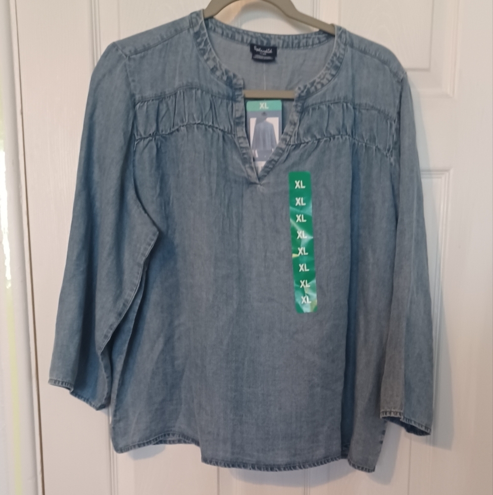 Splendid V-Neck Relaxed Fit Lightweight Denim Blouse Top - Picture 2 of 10